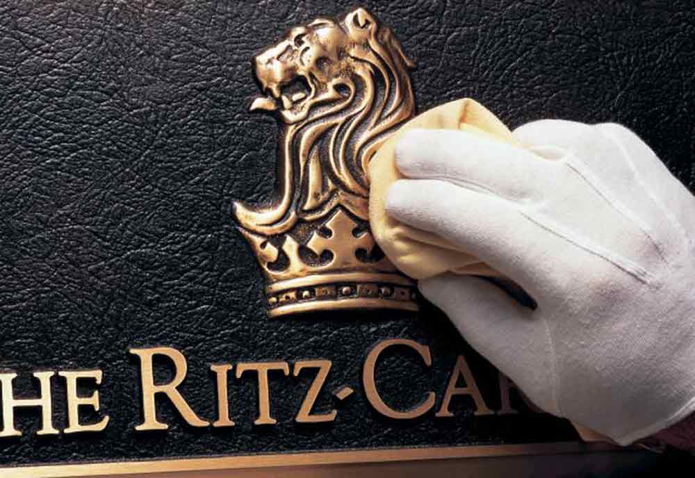 Ritz-Carlton logo