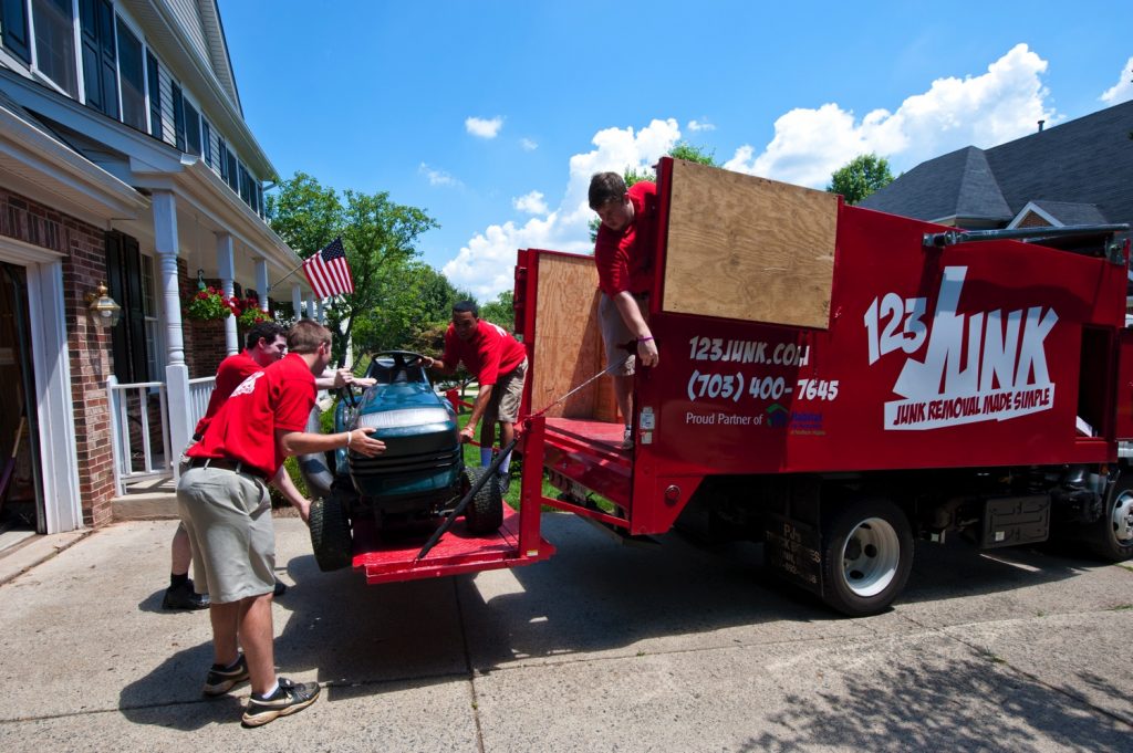 full-service junk removal Chantilly VA